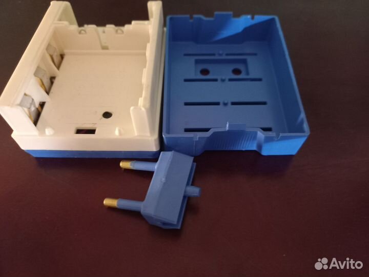 Зарядное устройство