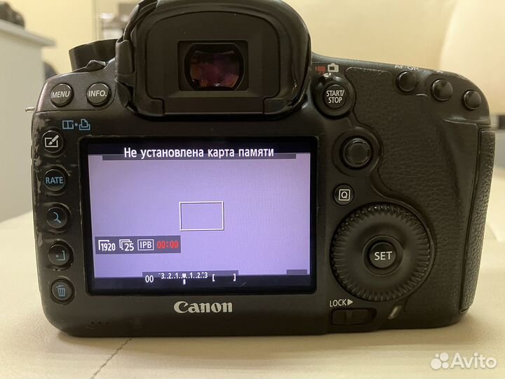 Старенький, но живой Canon 5D mark lll