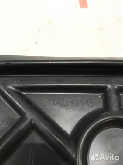 Накладка двери Volkswagen Tiguan 2 2019