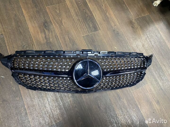 Решетка радиатора Diamond Mercedes C205 W205