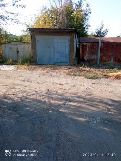 Гараж, > 30 м²