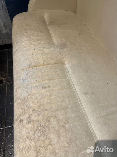 Диван кухонный или для прихожей