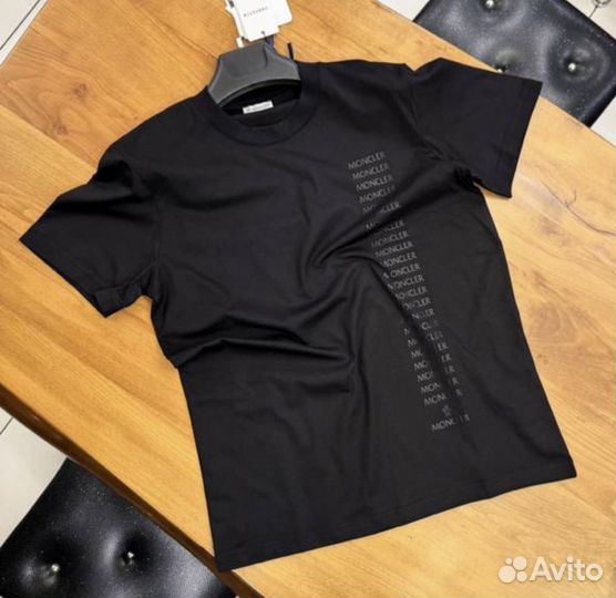 Футболка Moncler