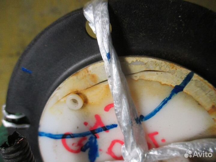 Датчик уровня топлива Subaru Impreza wagon GH3