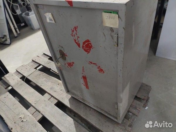 Сейф стальной с сувальдным замком