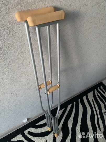 Костыли подмышечные