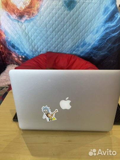 MacBook Air 13 (2014 )