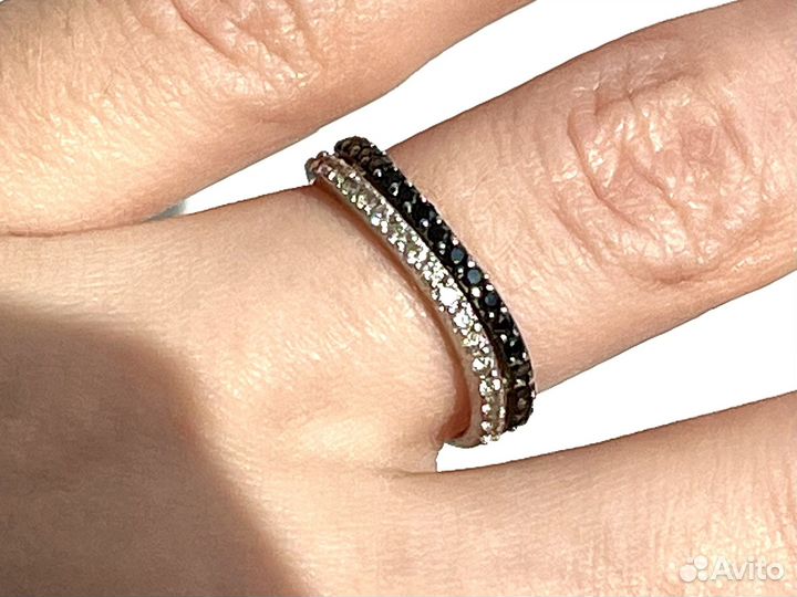 Серебряное кольцо с фианитами