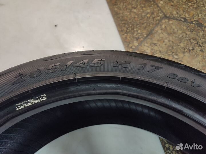 Pirelli P Zero Nero GT 205/45 R17 88V