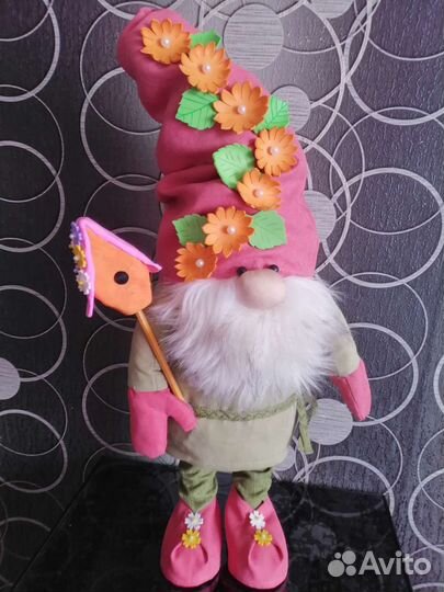 Интерьерный весенний гном