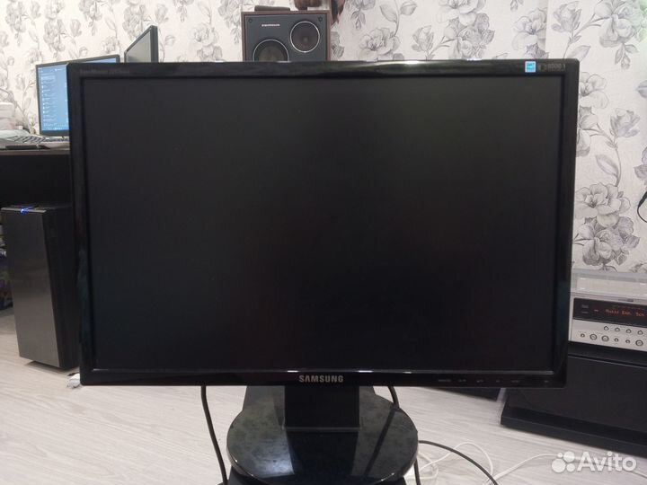 Монитор 22 дюйма Samsung 2243NWX