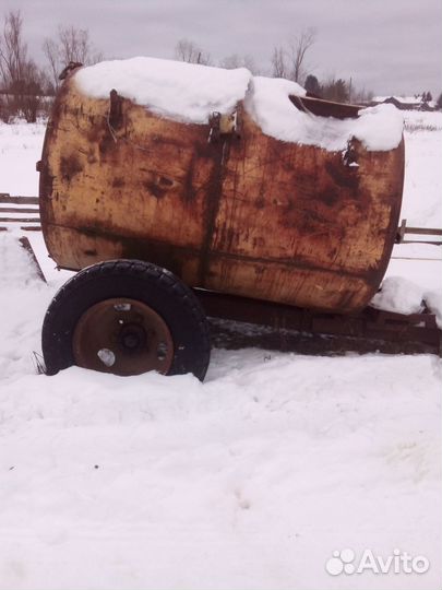 Бочка металлическая 3куба на раме