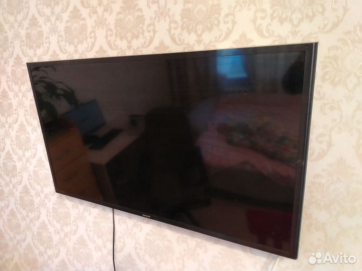 Телевизор Samsung UE40J5200AU