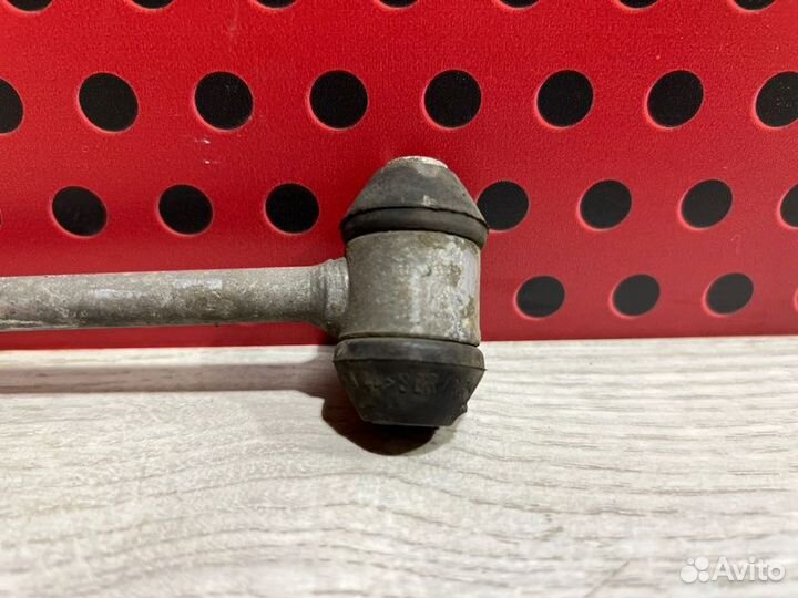 Стойка стабилизатора задняя Mercedes-Benz C-Class