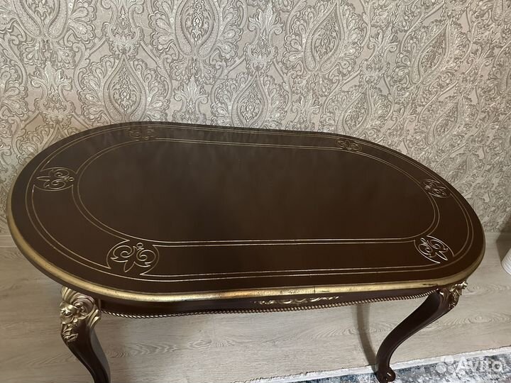 Кухонный стол