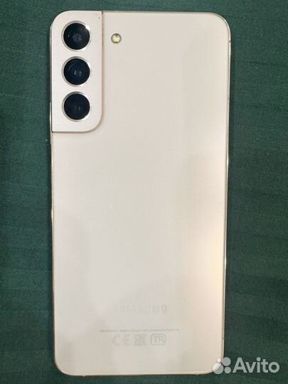 Samsung Galaxy S22, 8/256 ГБ