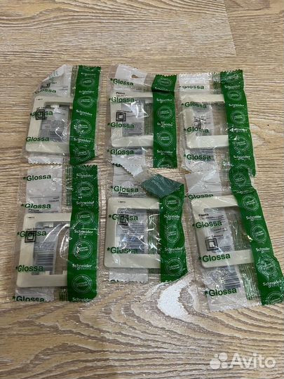 Рамки schneider electric glossa