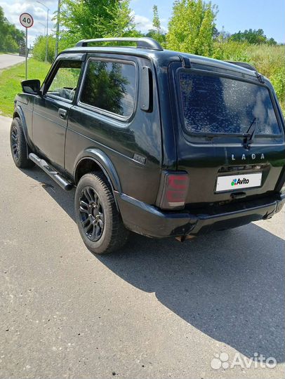 LADA 4x4 (Нива) 1.7 МТ, 2005, 100 000 км
