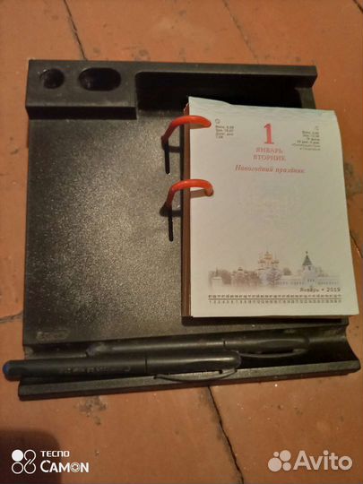 Подставка под коллендарь