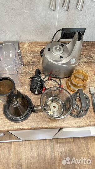 Соковыжималка шнековая bork s610