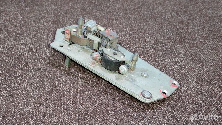 Блок головок с роликом от магнитофона