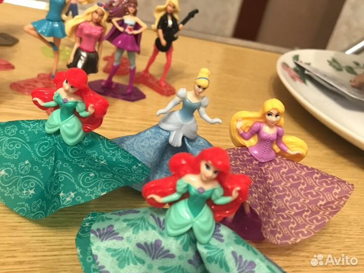Коллекция киндеров барби,винкс,принцессы Диснея