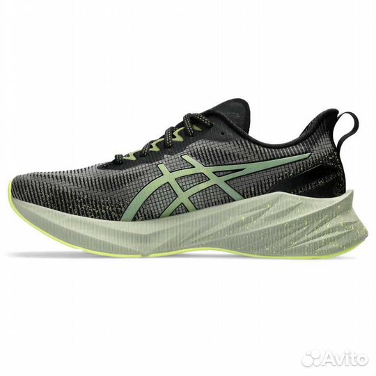 Asics Novablast 3 LE Black