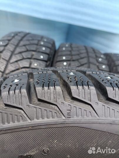 Viatti Brina Nordico V-522 185/60 R15 84T