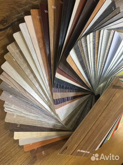 Стол для кафе