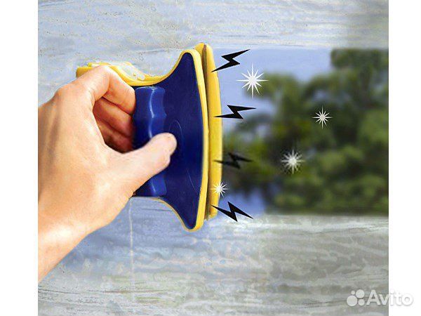 Магнитная щетка для мытья окон