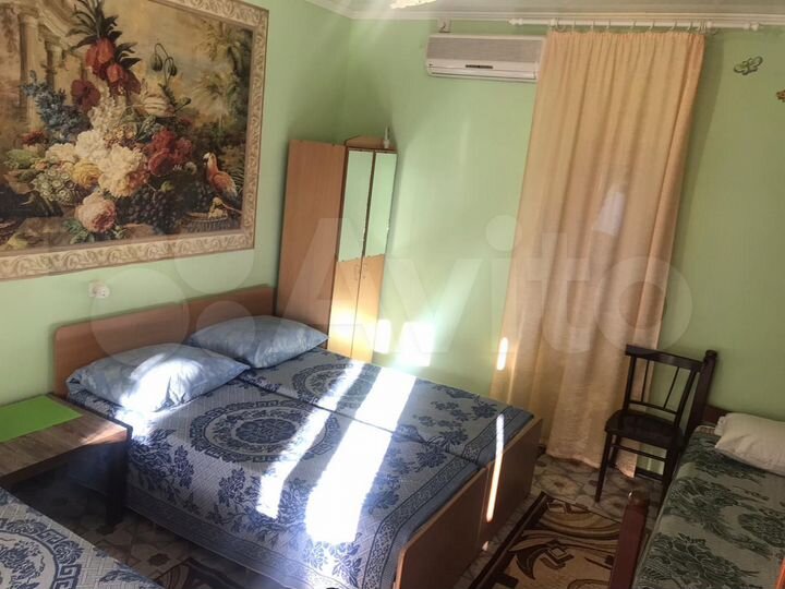 Комната 20 м² в 2-к., 1/2 эт.