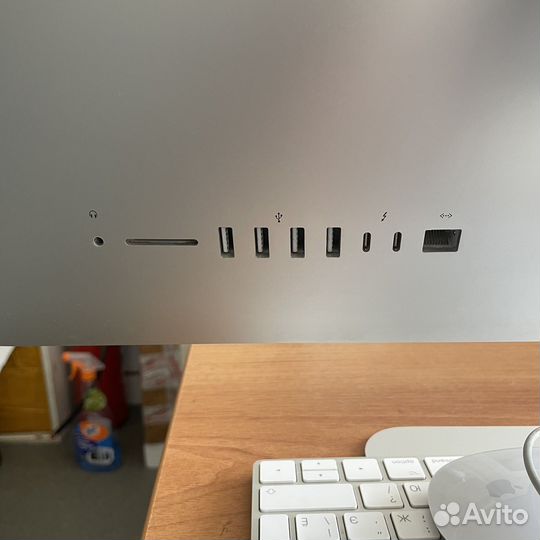 Apple iMac 21.5” 2017 8/1Tb i5 2.3Ghz H7JY