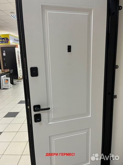 Толстая входная дверь с отличной шумоизоляцией