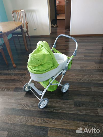 Продаю детскую игрушечную коляску для куклы
