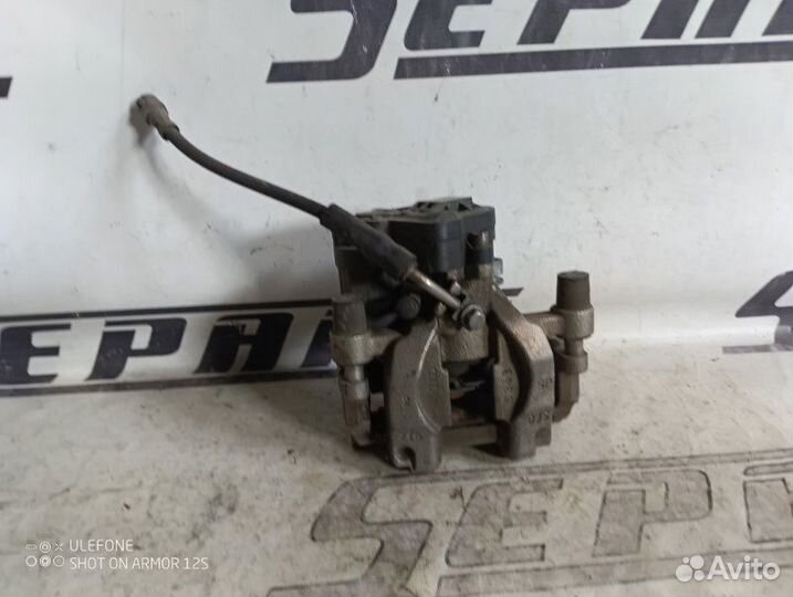 Суппорт задний правый Volkswagen Passat B8 1.4 CZE