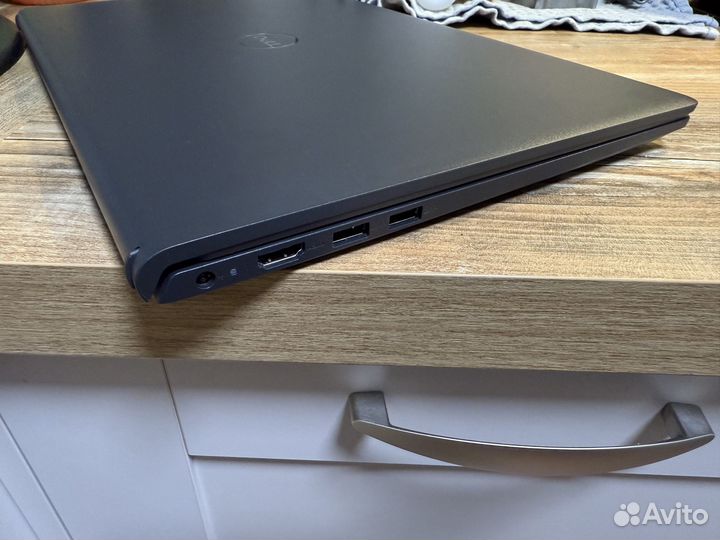 Ноутбук Dell Inspiron 3511 15.6 i7 16gb 512gb