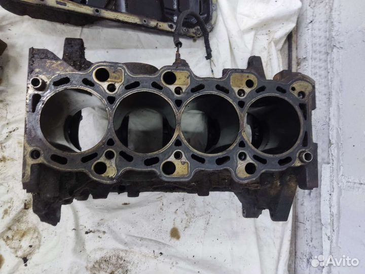 Блок цилиндров 4g92, mitsubishi,carisma