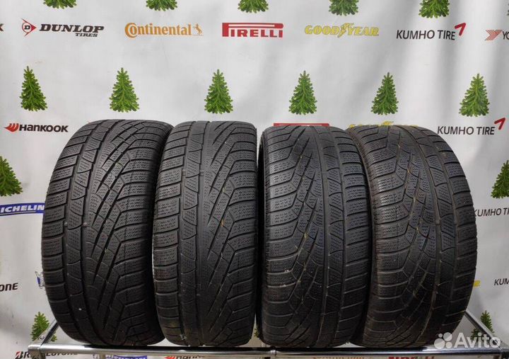 Pirelli Winter Sottozero 210 235/45 R17 94H