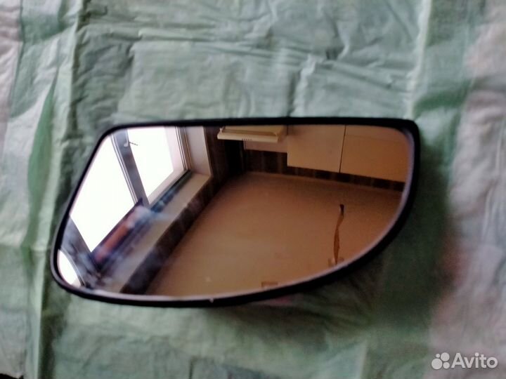 Элемент зеркальный левый Hyundai Getz