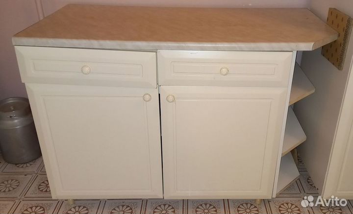 Шкаф со столешницей и навесной на кухню бу
