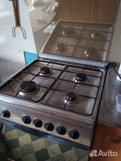 Газовая плита с электрической духовкой