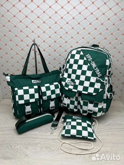 Школьный рюкзак