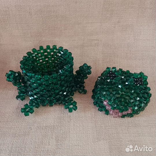 Шкатулка из бусин
