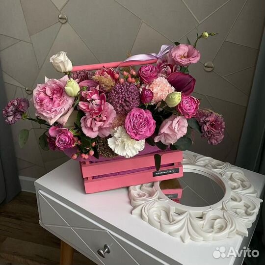 Ящики для цветов и цветочных композиций