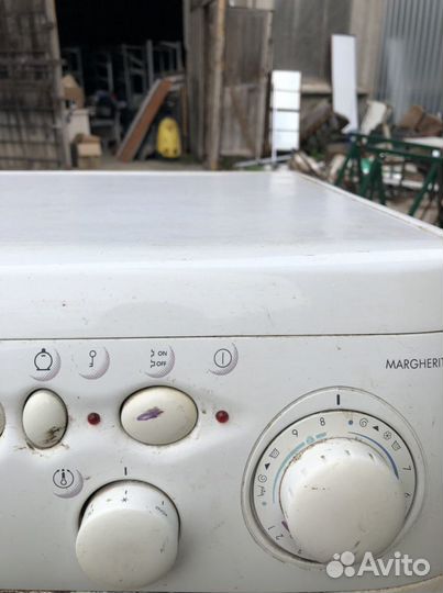 Стиральная машинка аристон