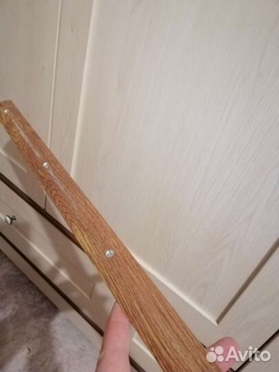 Порог дверной, алюминиевый, 89.5 см. Б/У