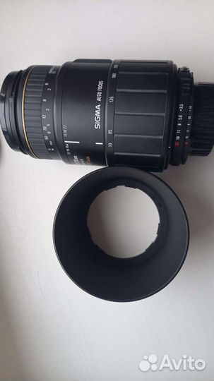 Sigma 70-210mm f/3.5-4.5 APO