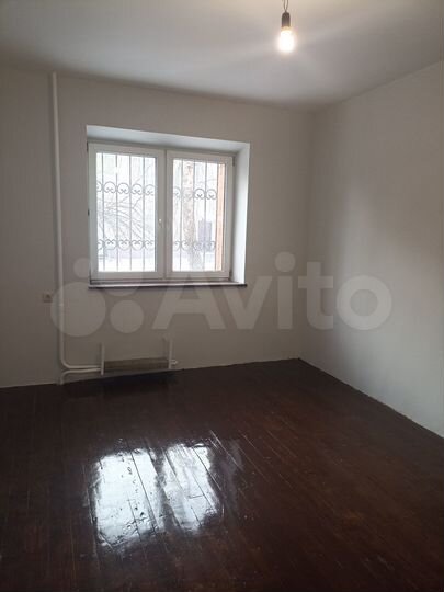 2-к. квартира, 64 м², 1/10 эт.