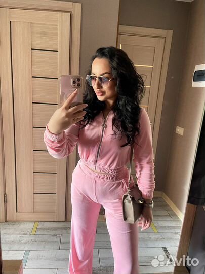 Спортивный костюм женский