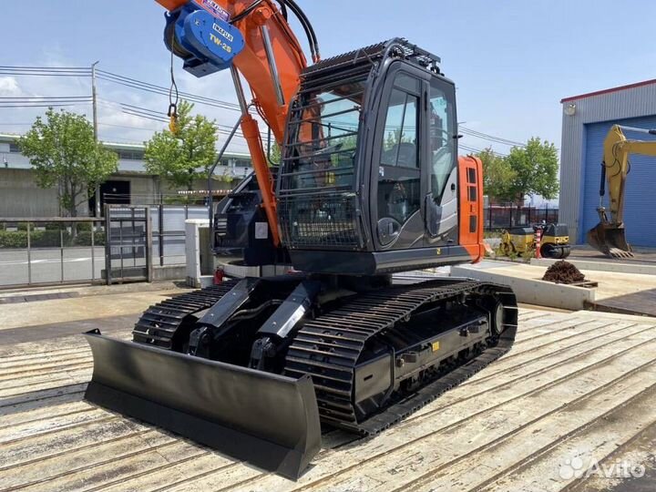 Гусеничный экскаватор Hitachi ZX135US, 2016